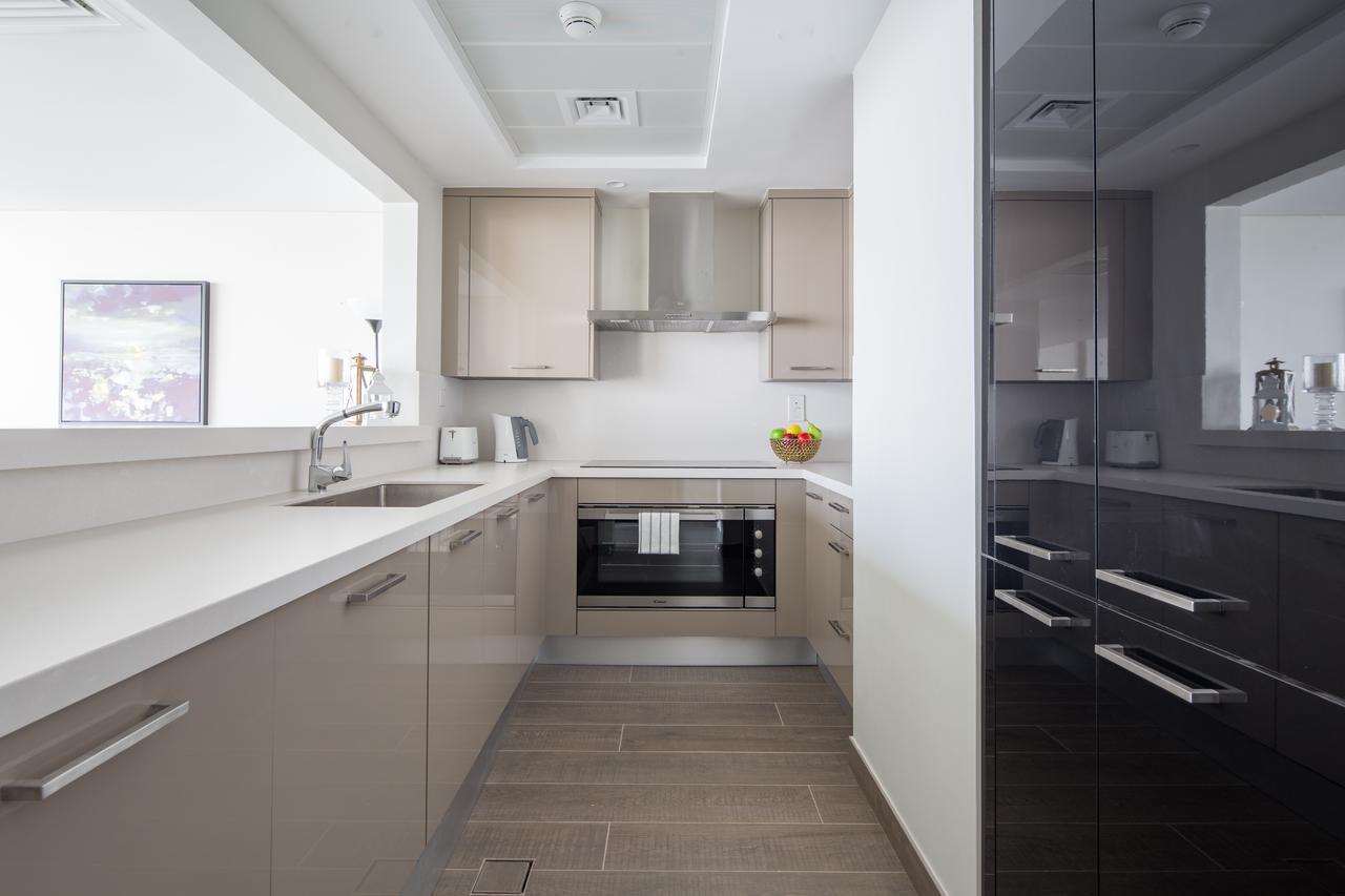 Frank Porter - Al Bateen Residence Dubai Exterior photo
